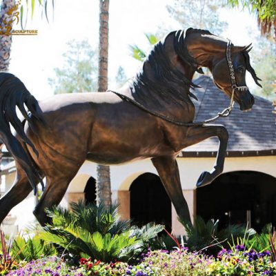 Arabia horse garden statue