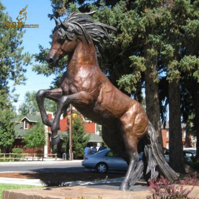 sculpture of horses