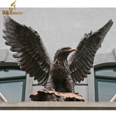 Bronze bald eagle metal sculpture for outdoor decor DZE-006