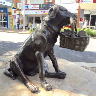 black Labrador statue