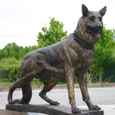 black-backed shepherd statue