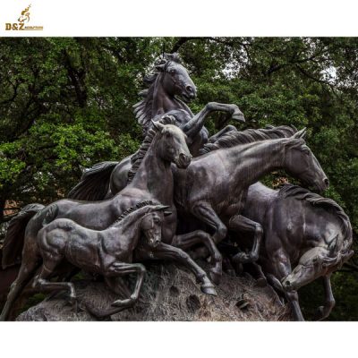 horse sculpture garden