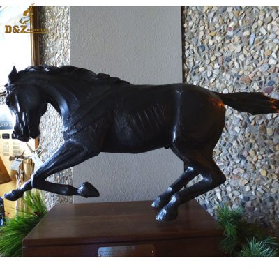 horse sculpture 3d model