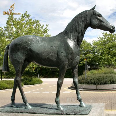 horse statues meaning