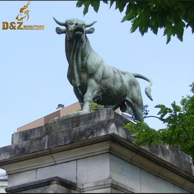Plaza decor large size high quality metal bull sculpture