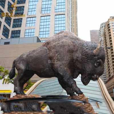 Strong bison sculpture metal plaza decoration