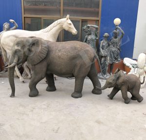 Hand made custom real size bronze casting elephant sculpture for sale
